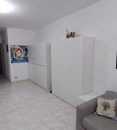 Ampio Monolocale Con Terrazzo - A 2 Passi Dal Mare Daire Latte Dış mekan fotoğraf