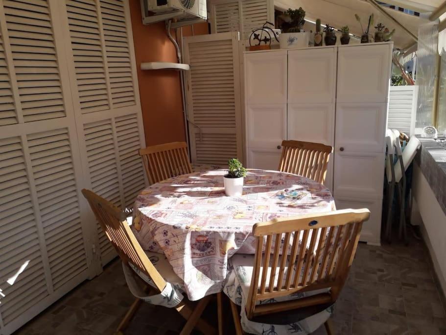Ampio Monolocale Con Terrazzo - A 2 Passi Dal Mare Daire Latte Dış mekan fotoğraf